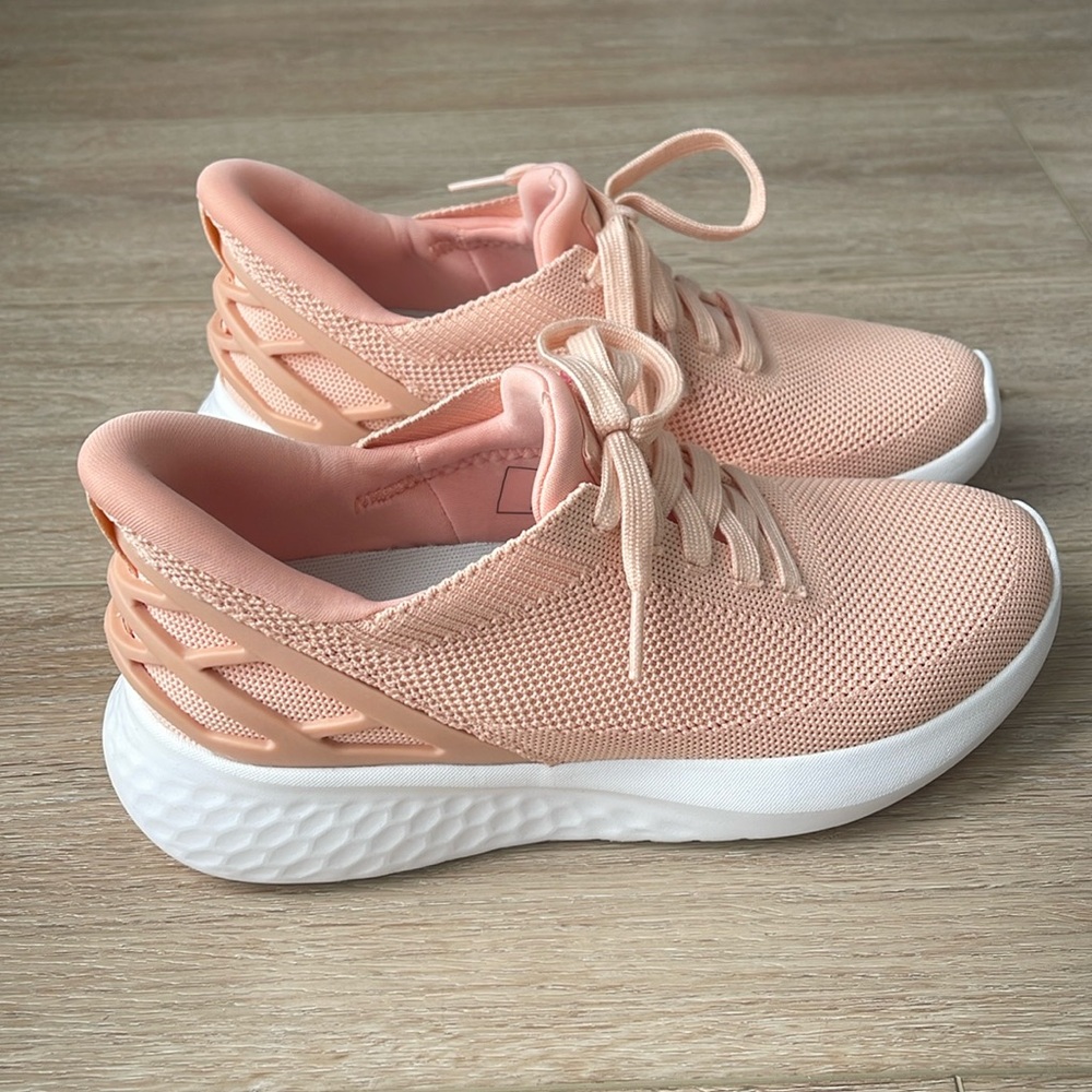 Kizik sneakers